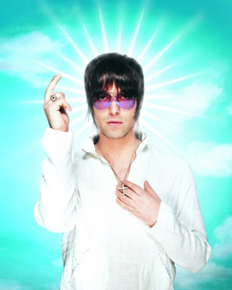 Liam Gallagher posando como Cristo para la NME